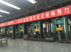 耐火磚成型壓力機的選擇，對企業(yè)的影響的兩個方面